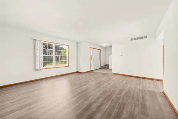5480 Bastian BLVD, South Beloit, IL 61080