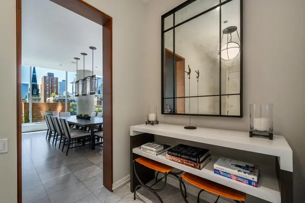 30 W Oak ST #7B, Chicago, IL 60610