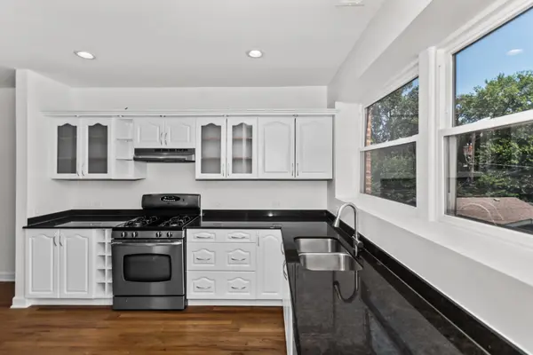 4023 S Calumet AVE #2N, Chicago, IL 60653