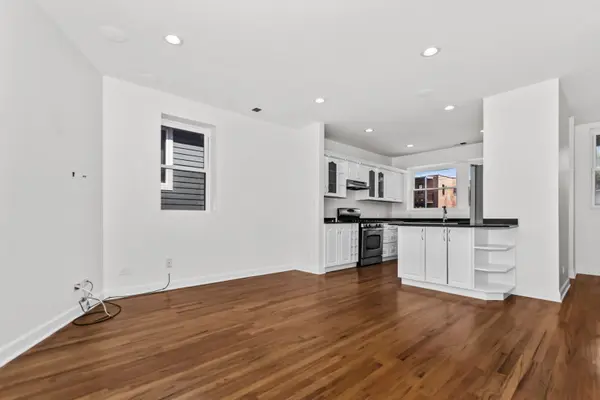 4023 S Calumet AVE #2N, Chicago, IL 60653