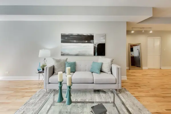 4753 N Beacon ST #2, Chicago, IL 60640
