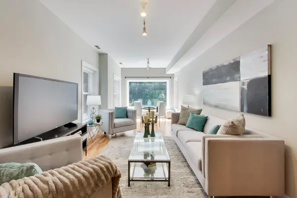 4753 N Beacon ST #2, Chicago, IL 60640