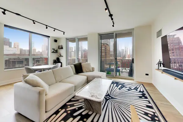 421 W Huron ST #1305, Chicago, IL 60654