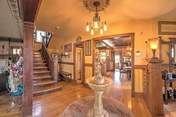 10127 S Hoyne AVE, Chicago, IL 60643