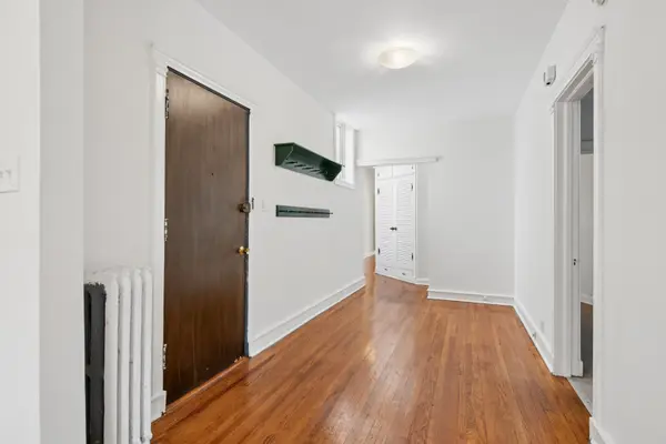 5715 S Blackstone AVE #2S, Chicago, IL 60637