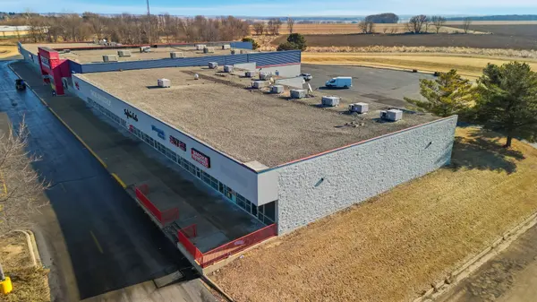4311 E Lincoln Way #A-L-G, Sterling, IL 61081