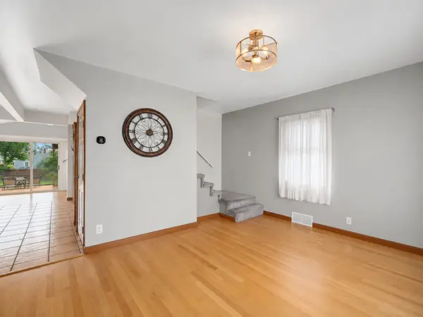 4029 Williams ST, Downers Grove, IL 60515