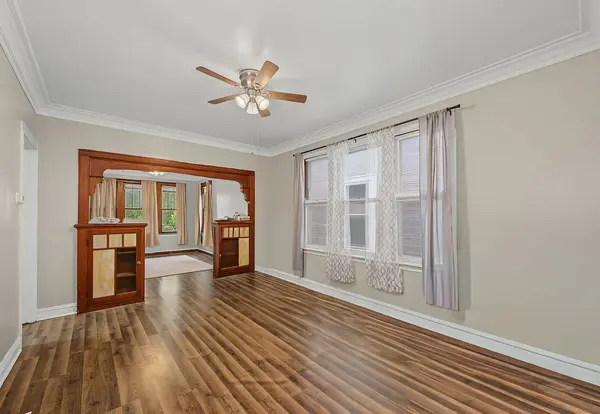 8748 S Marquette AVE, Chicago, IL 60617