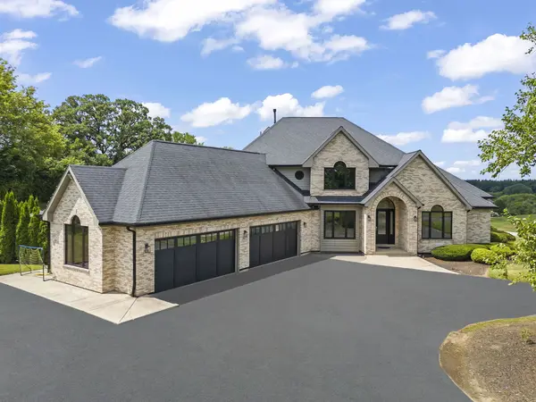 7814 Burr Oak DR, Mchenry, IL 60050