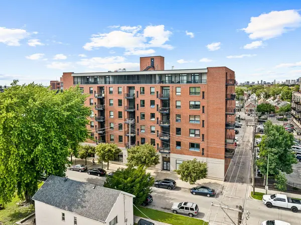 974 W 35th PL #407, Chicago, IL 60609