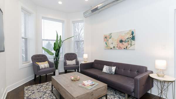 1458 W Pensacola AVE #3, Chicago, IL 60613
