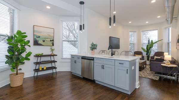 1458 W Pensacola AVE #3, Chicago, IL 60613