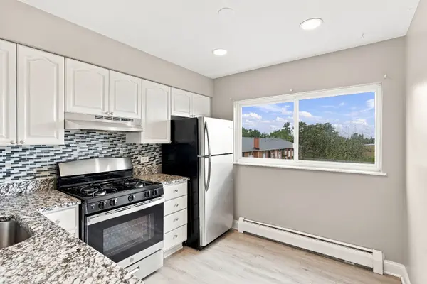 680 Marilyn AVE #210, Glendale Heights, IL 60139