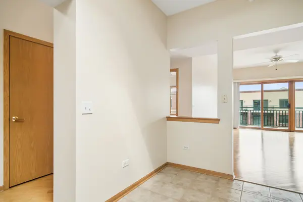 11 S Wille ST #705, Mount Prospect, IL 60056