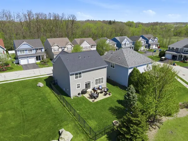2699 Regency CT E, St. Charles, IL 60175