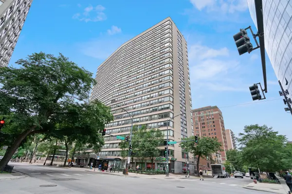 2930 N Sheridan RD #2108, Chicago, IL 60657