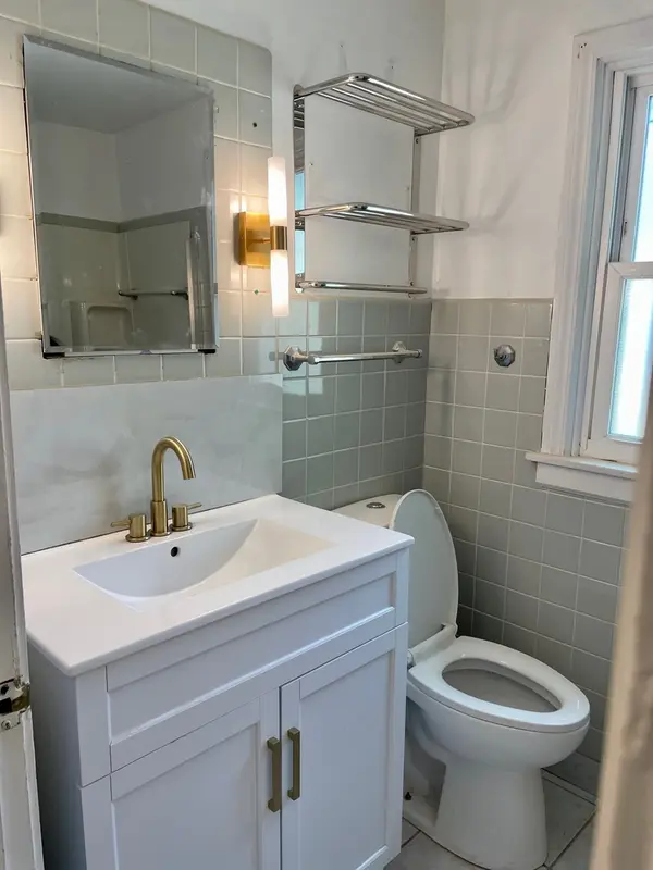 1122 N Harlem AVE #A, River Forest, IL 60305