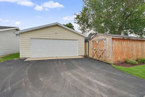 911 N Melvin ST, Gibson City, IL 60936