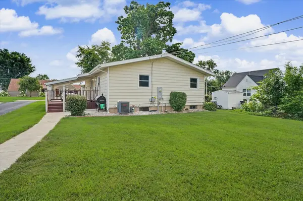 911 N Melvin ST, Gibson City, IL 60936