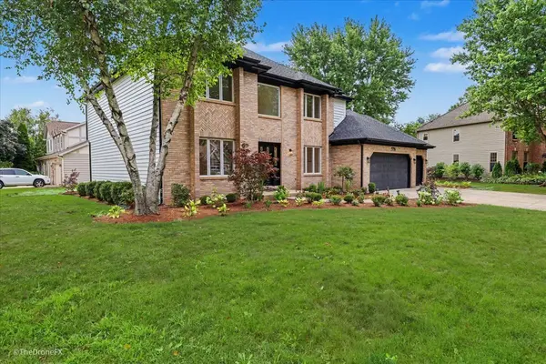 2726 Seiler DR, Naperville, IL 60565