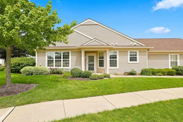 13674 Penefield LN, Huntley, IL 60142