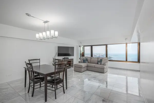 175 E Delaware PL #8004, Chicago, IL 60611