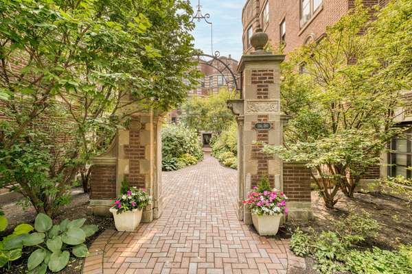 356 Ridge AVE #6-3, Evanston, IL 60202