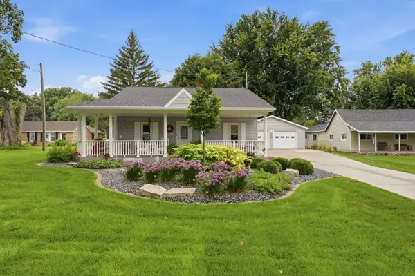 403 15th ST, Rapids City, IL 61278