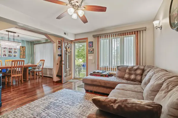 Address not disclosed, Chicago, IL 60638
