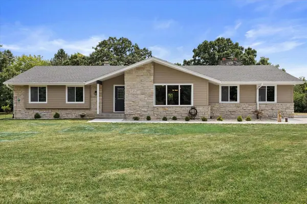 3025 South RD, Lake Geneva, WI 53147