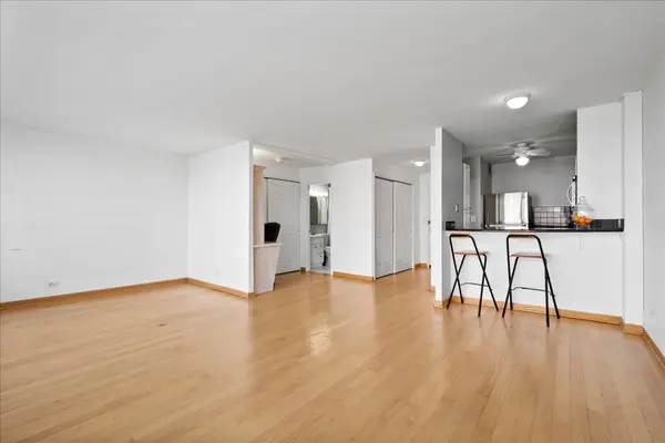 5455 N Sheridan RD #805, Chicago, IL 60640