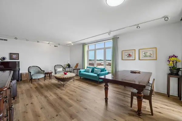 8300 Callie AVE #408, Morton Grove, IL 60053