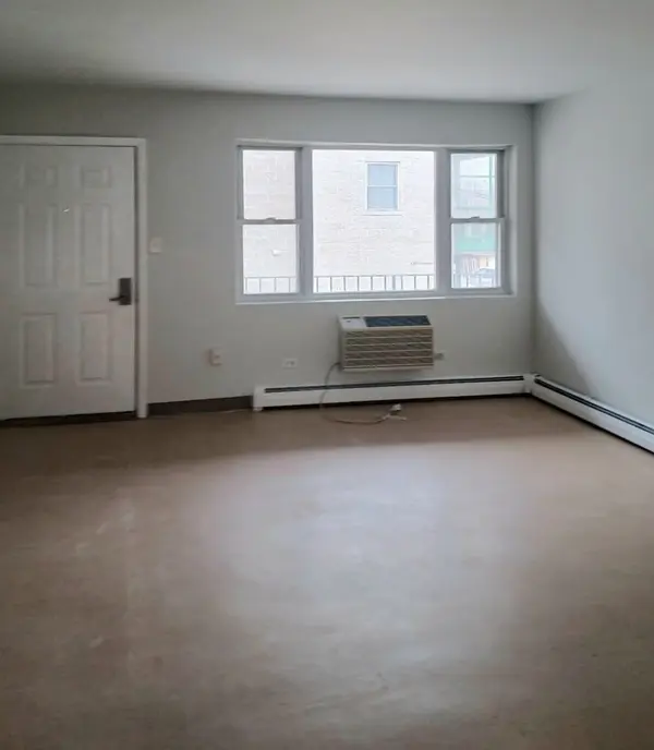 5741 W 35th ST #9, Cicero, IL 60804