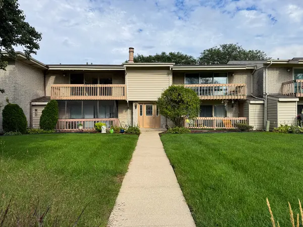 15801 ORLAN BROOK DR #54, Orland Park, IL 60462