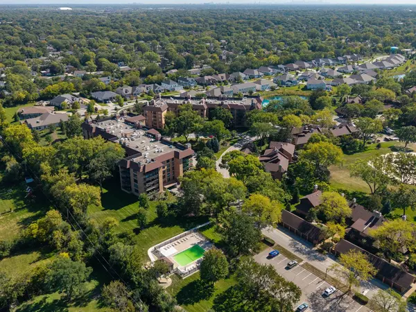 1671 Mission Hills RD #310, Northbrook, IL 60062