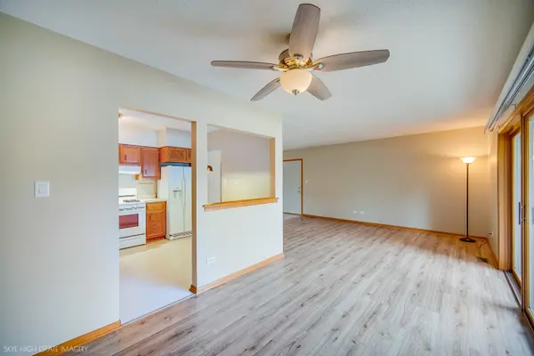 4933 E Circle DR #107, Crestwood, IL 60418
