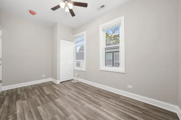 10560 S Lafayette AVE, Chicago, IL 60628