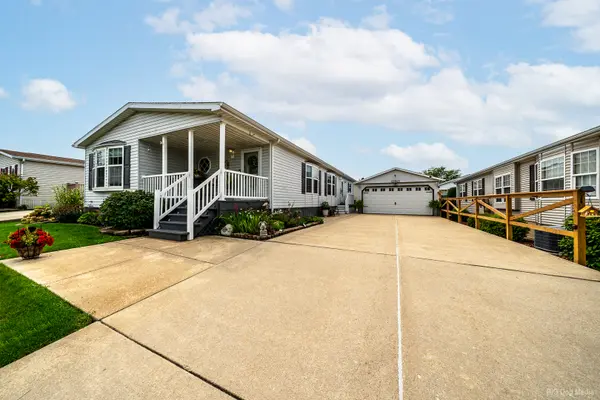 22942 S Glen Eagle DR, Frankfort, IL 60423