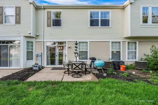 6780 Slate DR, Carpentersville, IL 60110