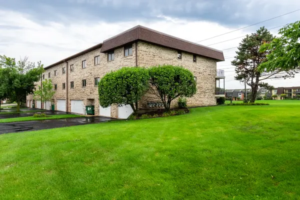 15700 Deerfield CT #2N, Orland Park, IL 60462