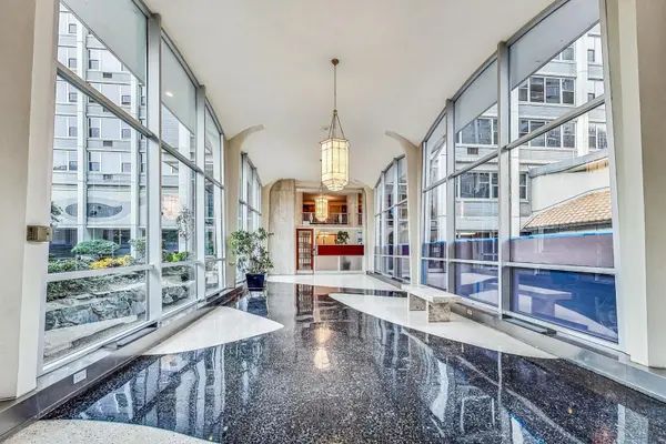 4250 N Marine DR #2505, Chicago, IL 60613