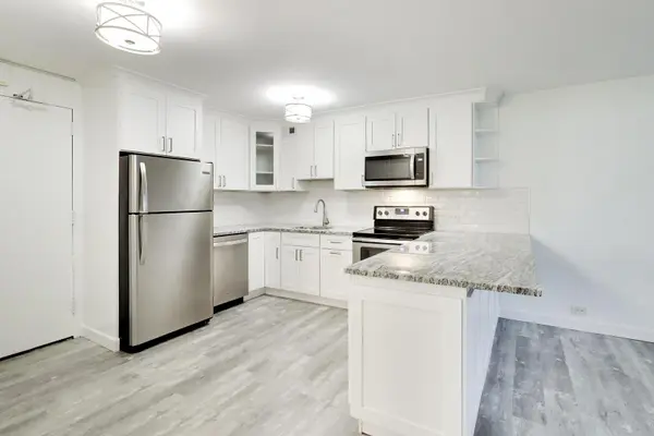 4250 N Marine DR #2505, Chicago, IL 60613