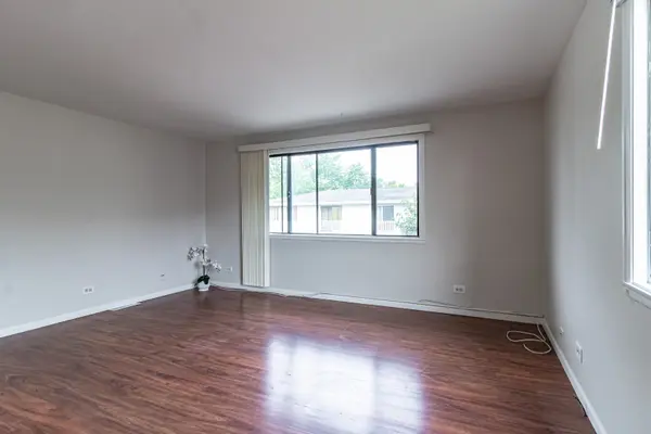 17 Dennis CT #773, Schaumburg, IL 60193