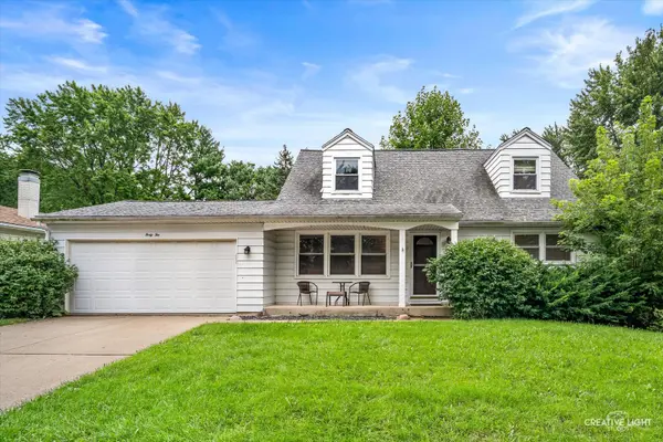 42 Lockman CIR, Elgin, IL 60123