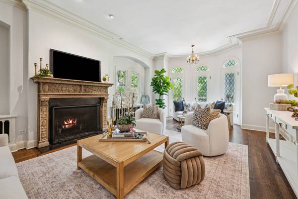 1192 Chatfield RD, Winnetka, IL 60093