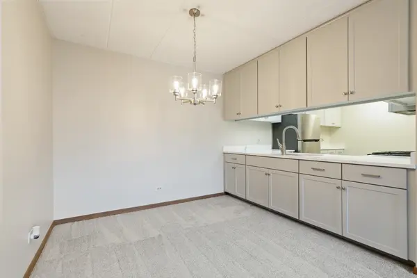 10420 Circle DR #24B, Oak Lawn, IL 60453