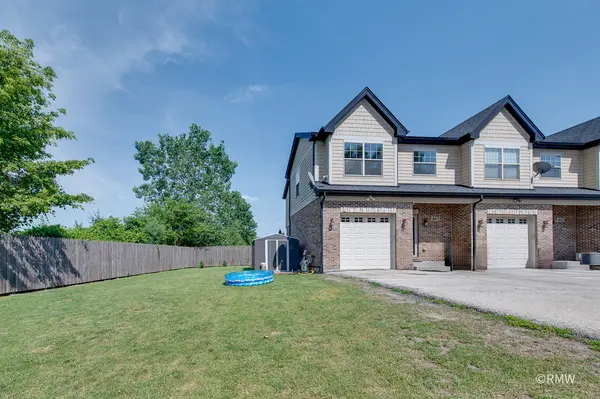 463 E Potter ST, Wood Dale, IL 60191