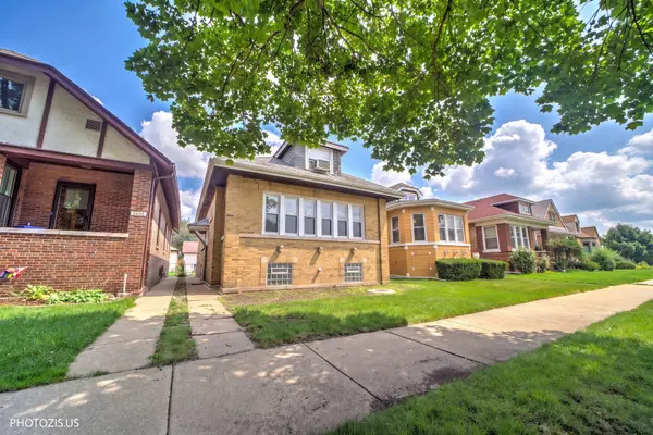 5040 N Monitor AVE, Chicago, IL 60630