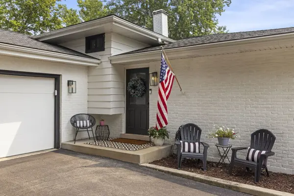 N457 Papworth ST, Wheaton, IL 60187
