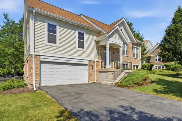 5560 Cambridge WAY, Hanover Park, IL 60133